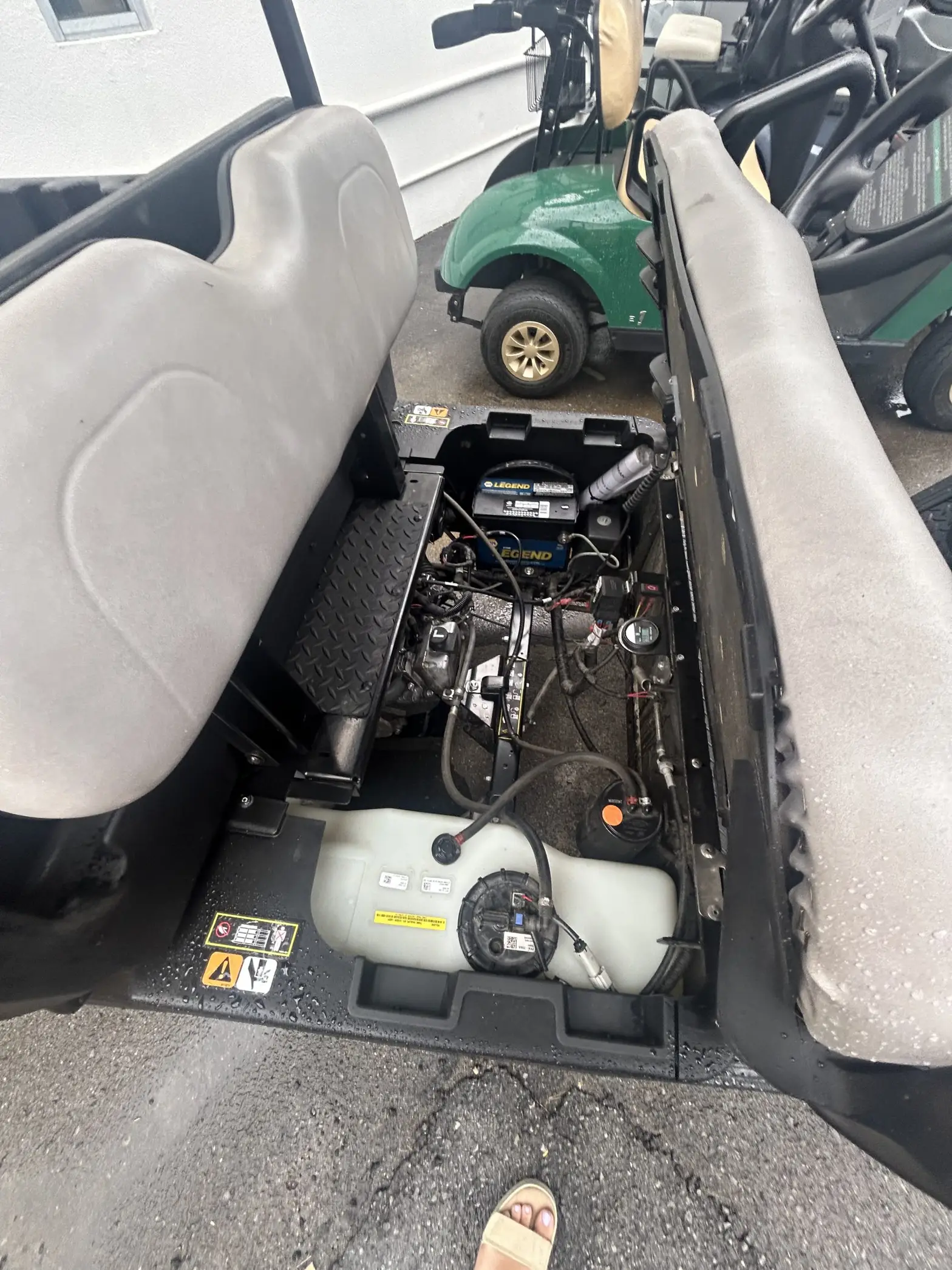 2025 Cushman Hauler- Green For Sale - Image 2