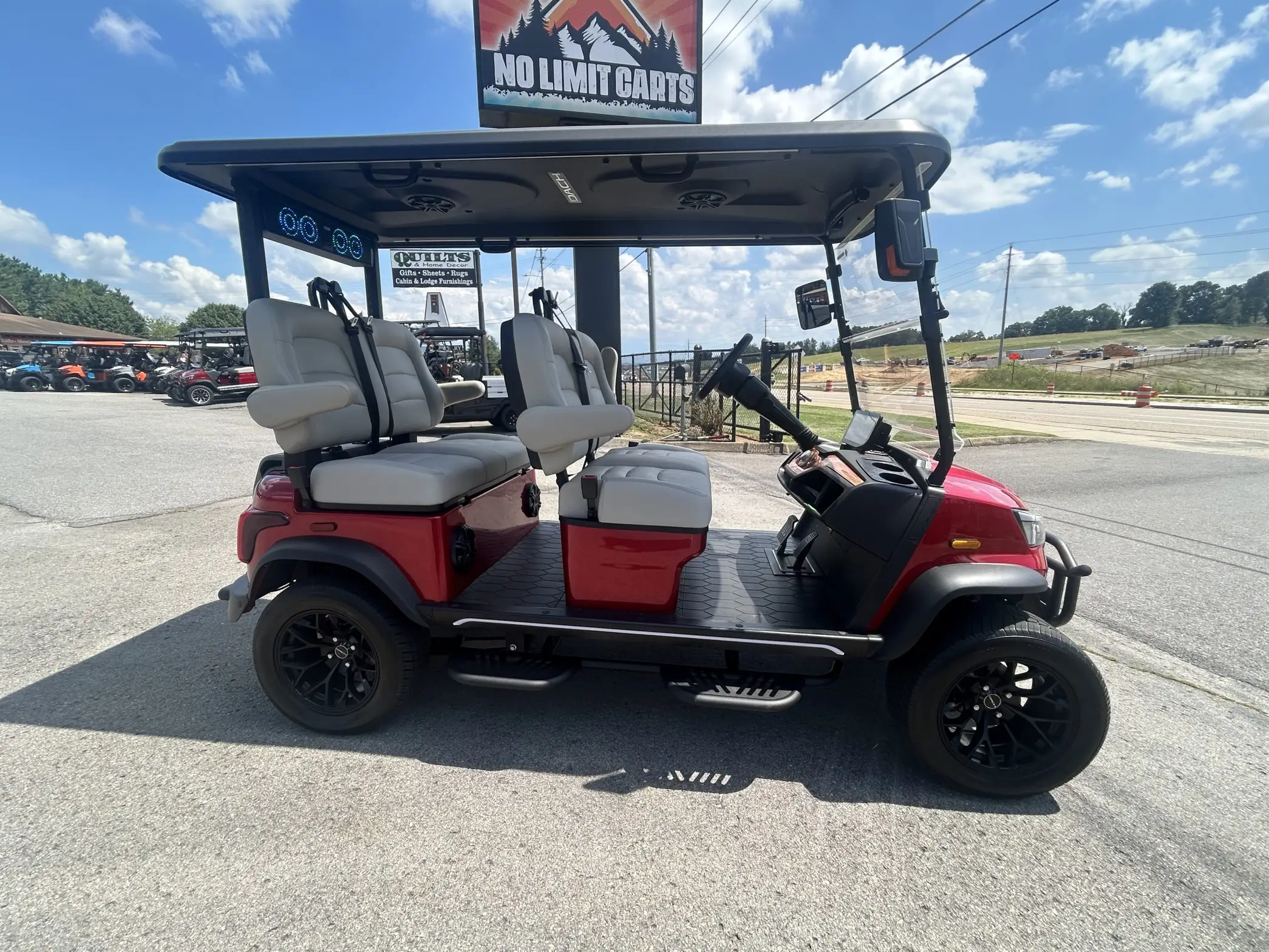 2026 Dach Apollo Elite 72V Red and Cream For Sale - Image 3